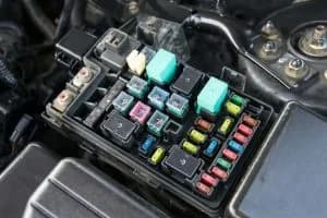 Get to know 6 types of car fuses and how to check them.